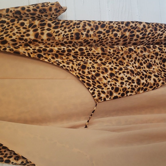 Aritzia Babaton Wallace Wrap Dress - Picture 6 of 7